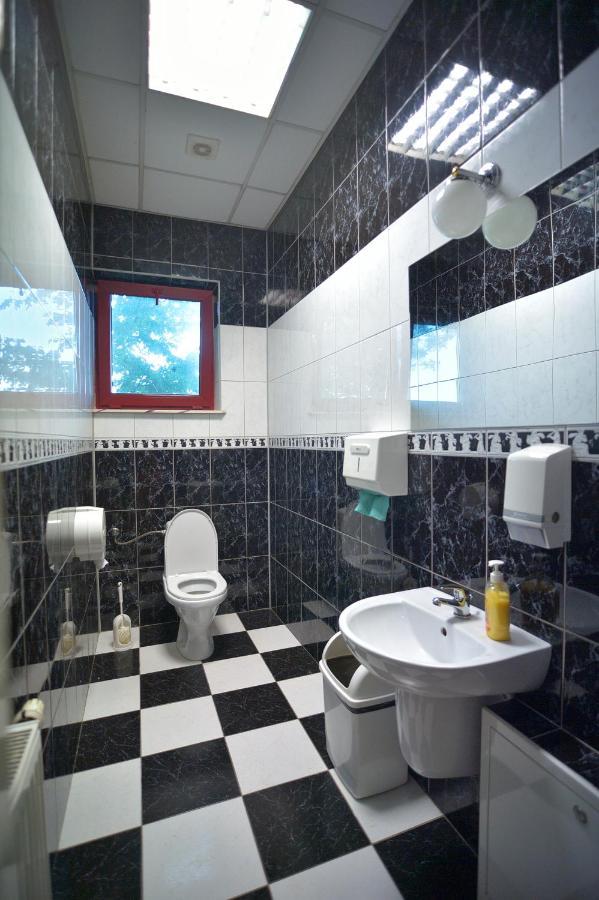 Restauracja Zajazd Kasztelan Krosno Exterior foto
